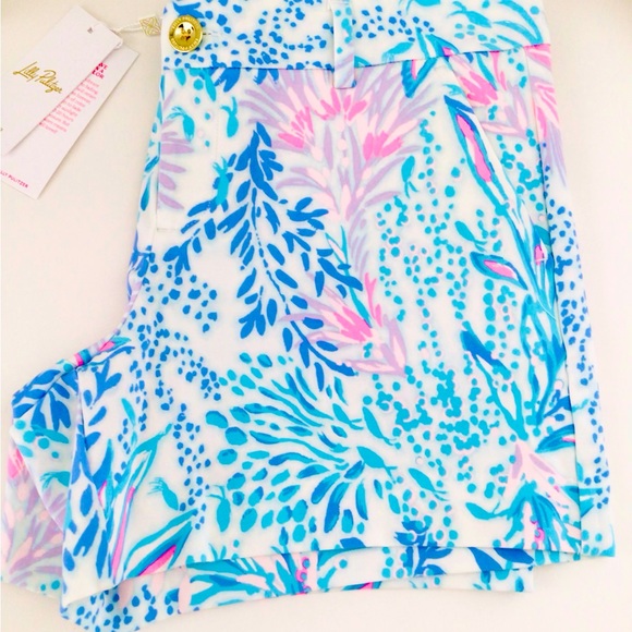 Lilly Pulitzer Callahan 5" Shorts-Multi Via Del Mar-NWT in Package - Picture 8 of 10